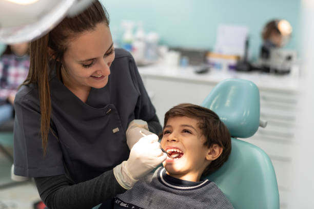 Best Cracked Tooth Emergency Dentist  in Tremont, IL